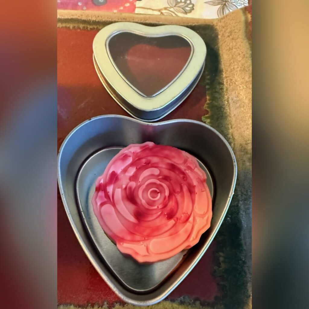 Galatea Boutique - Handmade Rose Soaps with Tin